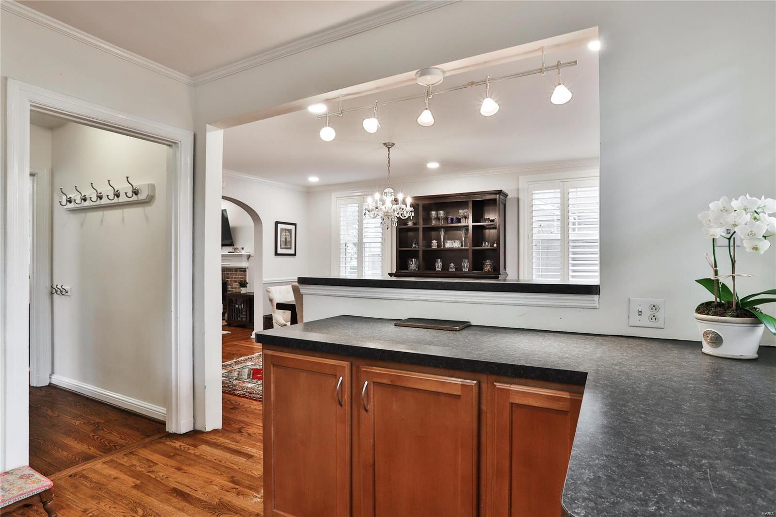 26 Waverton Drive Ladue, MO 63124 - Photo 22 of 45