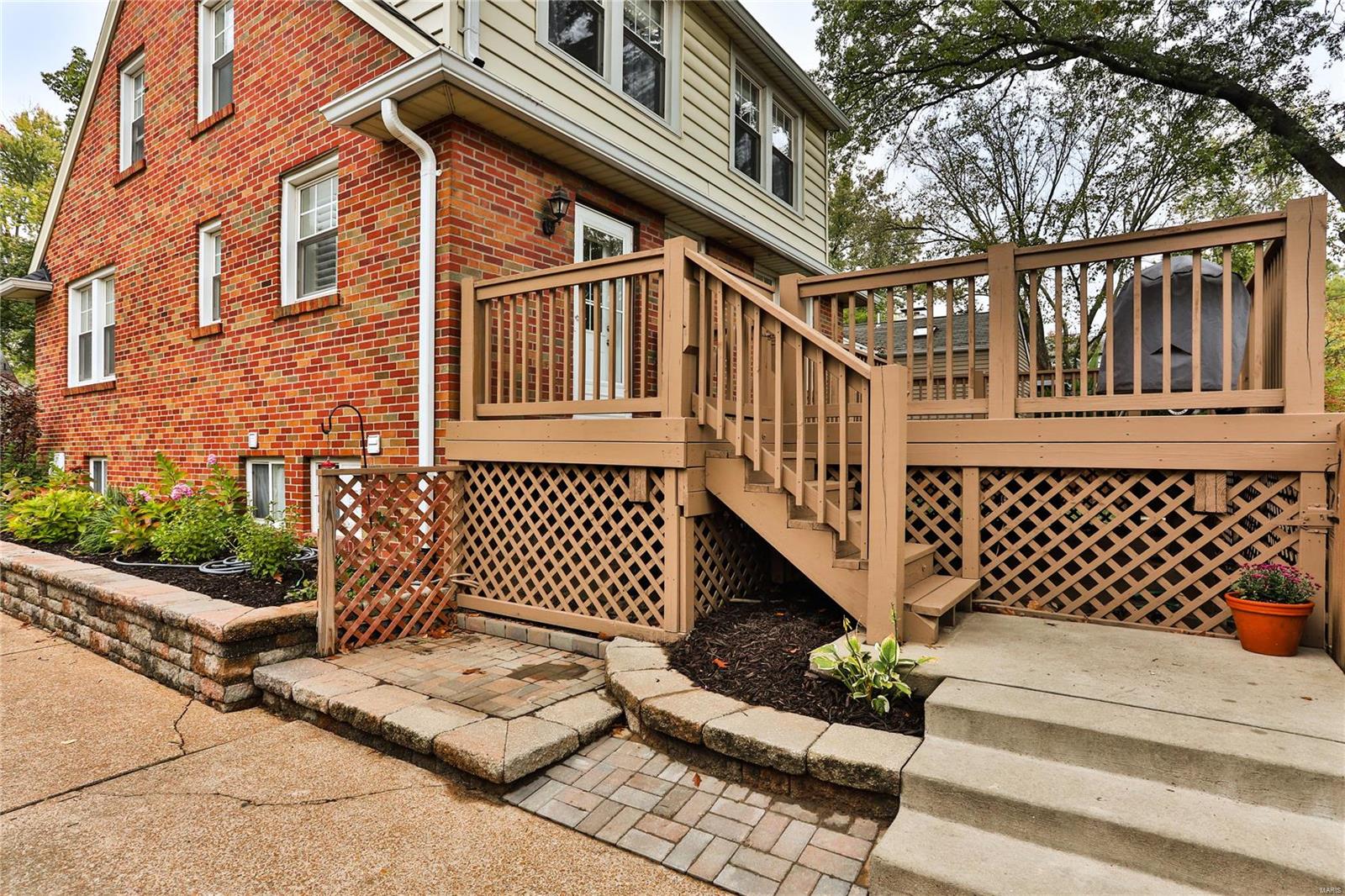 26 Waverton Drive Ladue, MO 63124 - Photo 37 of 45