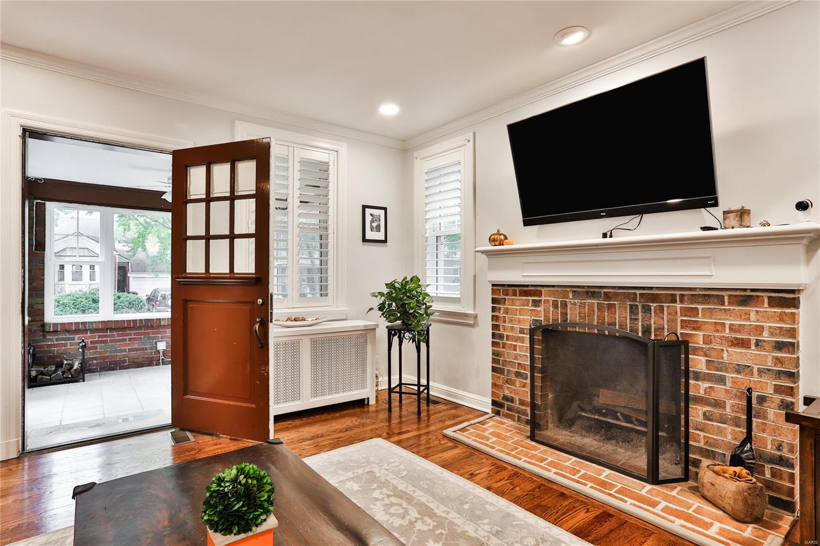 26 Waverton Drive Ladue, MO 63124 - Photo 10 of 45