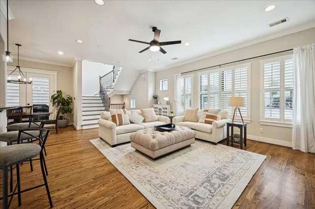 $485,000 | 934 West 22nd Street, Unit B, Houston, TX 77008