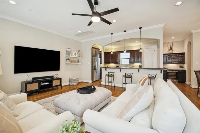 $485,000 | 934 West 22nd Street, Unit B, Houston, TX 77008