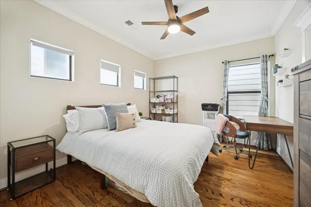 $485,000 | 934 West 22nd Street, Unit B, Houston, TX 77008