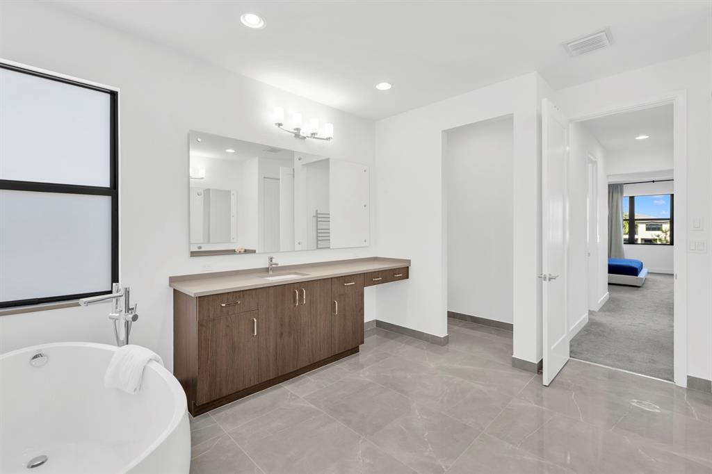 8571 Shoreacres Street Boca Raton, FL 33434 - Photo 52 of 95 Master Bathroom