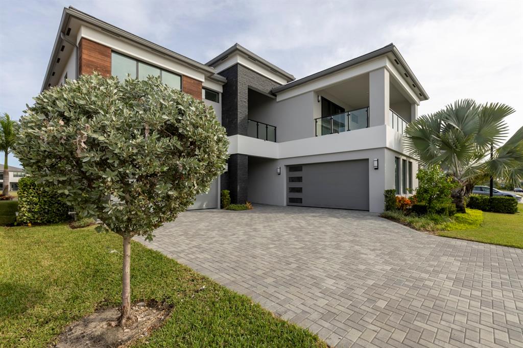 8571 Shoreacres Street Boca Raton, FL 33434 - Photo 75 of 95 Front Exterior view