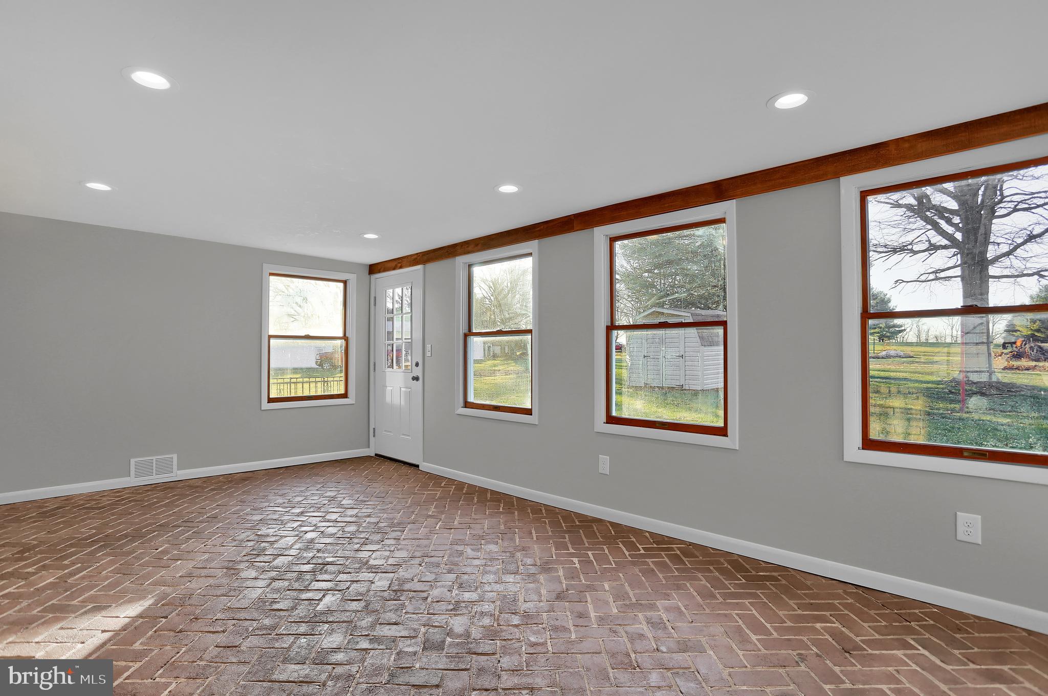 1806 Stoverstown Road Spring Grove, PA 17362 - Photo 23 of 43