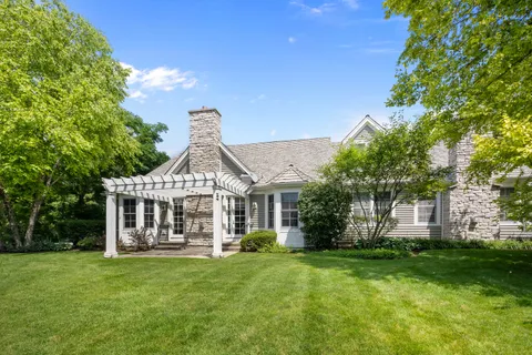 $924,900 | 130 South Bradford Court, Lake Forest, IL 60045