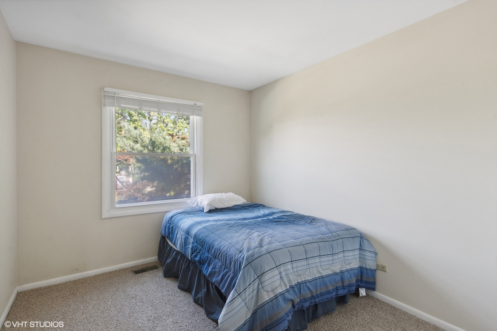 115 Regency Drive Lombard, IL 60148 - Photo 12 of 23