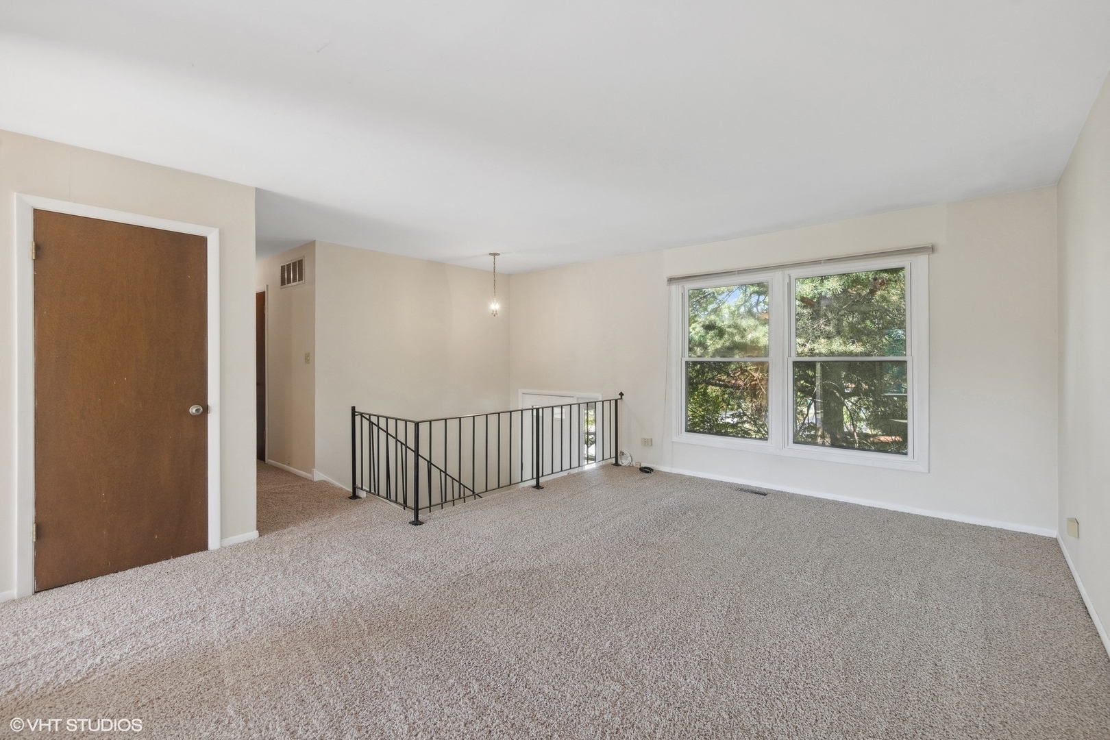 115 Regency Drive Lombard, IL 60148 - Photo 3 of 23