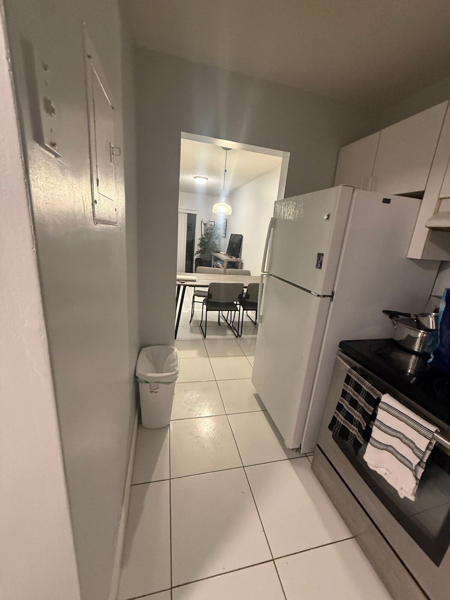 4121 Northeast 21st Terrace, Unit 3 Lighthouse Point, FL 33064 - Photo 12 of 40 Kitchen