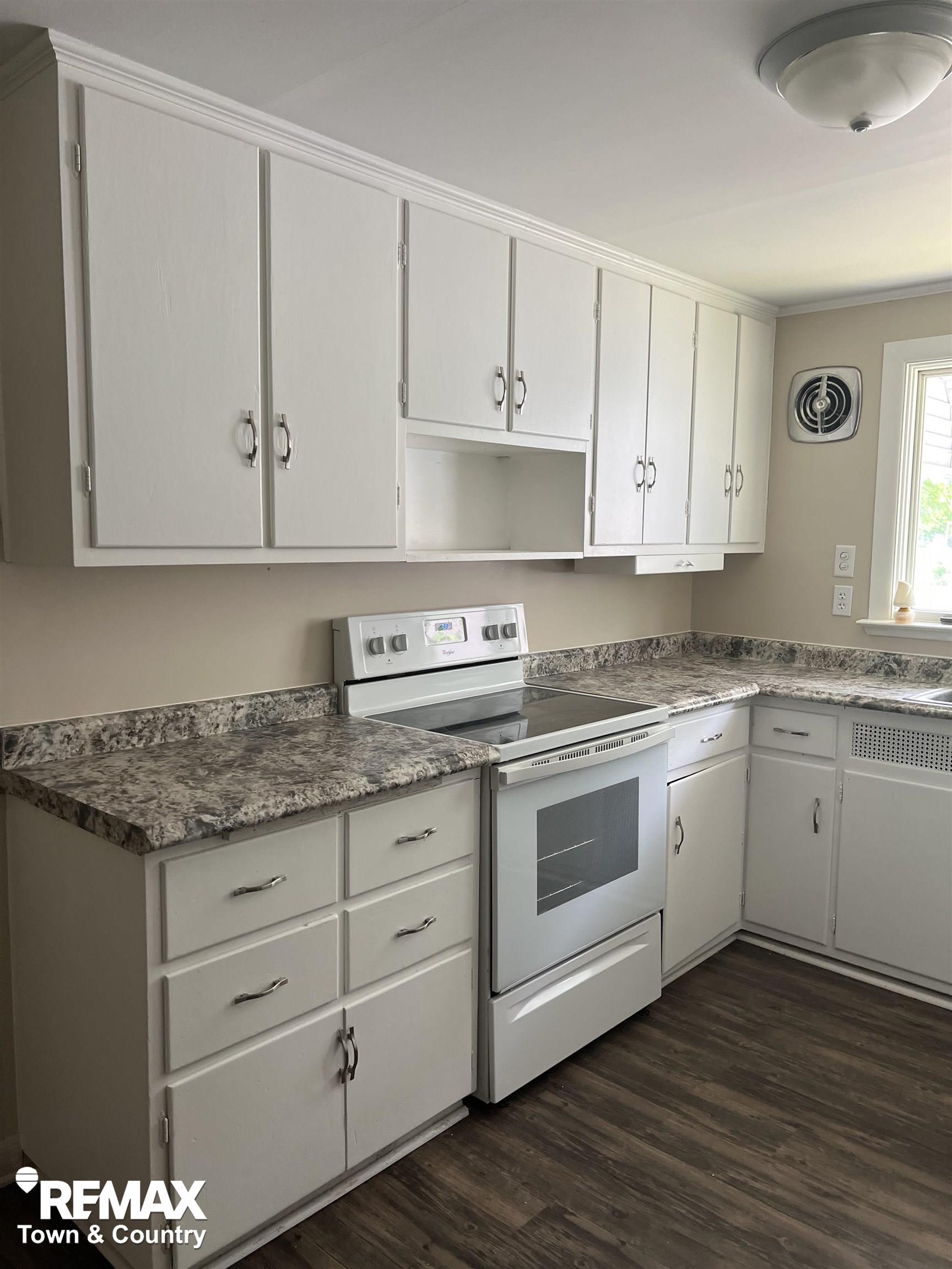 8341 Neff Road Mount Morris, MI 48458 - Photo 5 of 29 50109845-4.JPG