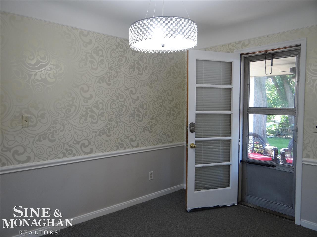 2037 Vernier Road, Unit 2041 VERNIER Grosse Pointe Woods, MI 48236 - Photo 6 of 38