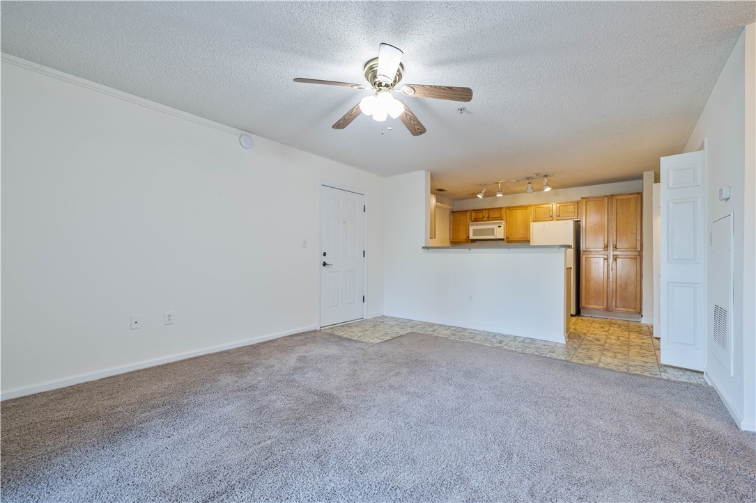 1301 Harts Ridge Drive Seneca, SC 29678 - Photo 8 of 20 Gallery Image 8