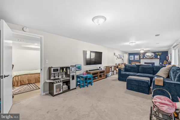 $649,999 | 5609 Pier Drive, Rockville, MD 20851