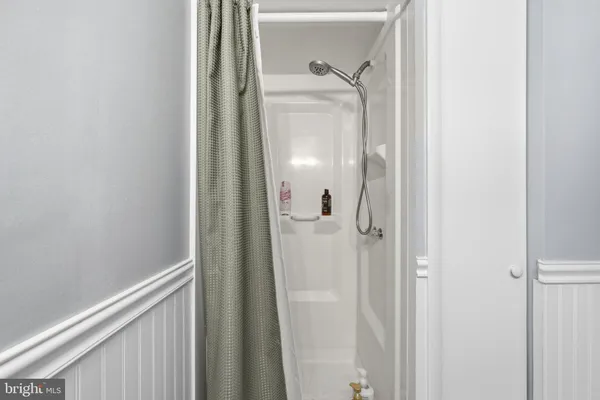 $649,999 | 5609 Pier Drive, Rockville, MD 20851
