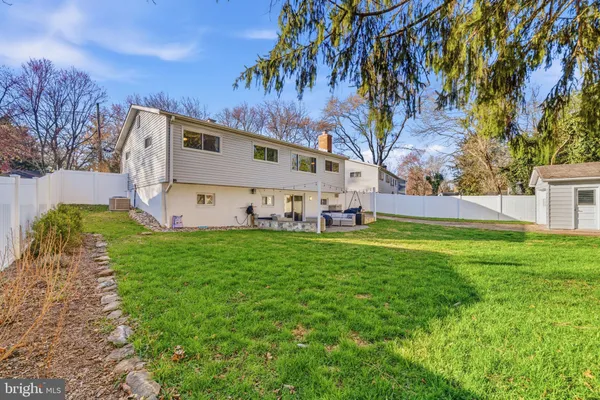 $649,999 | 5609 Pier Drive, Rockville, MD 20851