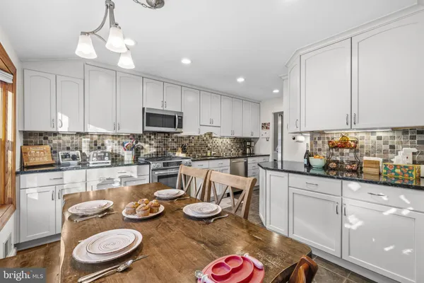 $649,999 | 5609 Pier Drive, Rockville, MD 20851