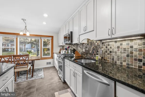 $649,999 | 5609 Pier Drive, Rockville, MD 20851