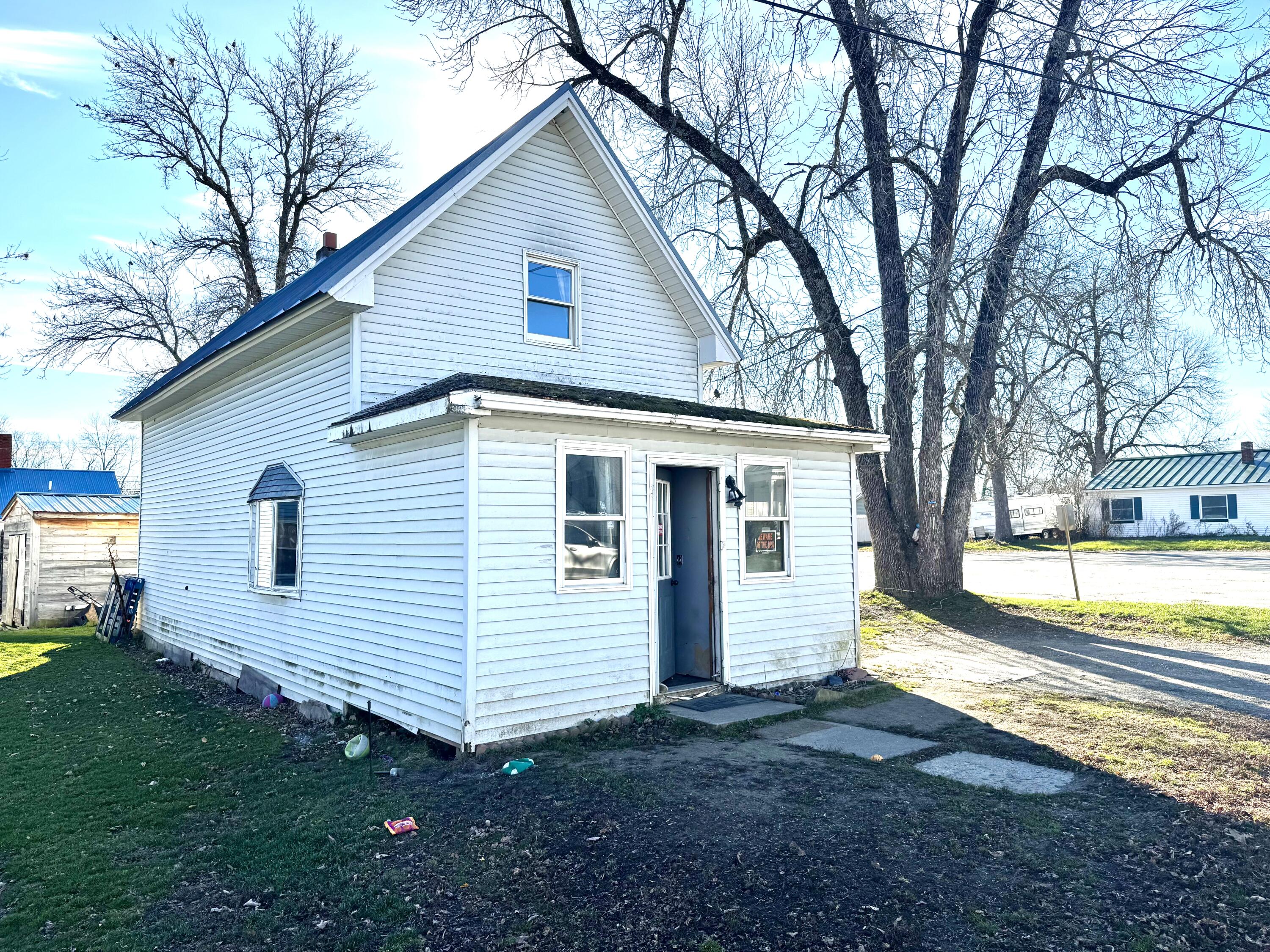 41 Church Street Clinton, ME 04927 - Photo 3 of 5 IMG_8824