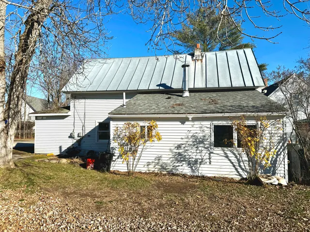 $70,000 | 41 Church Street, Clinton, ME 04927