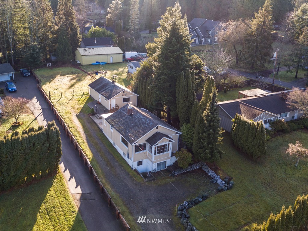 4512 Cable Street Bellingham, WA 98229 - Photo 1 of 25 Gallery Image 1