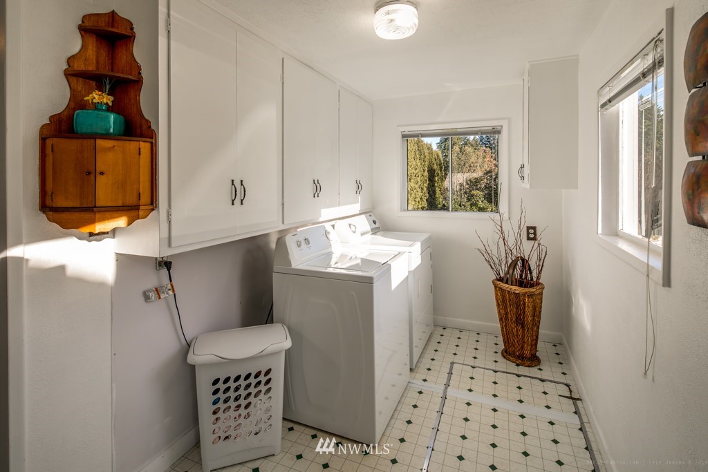 4512 Cable Street Bellingham, WA 98229 - Photo 14 of 25 Gallery Image 14