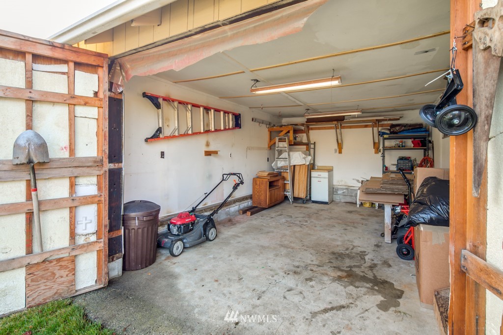 4512 Cable Street Bellingham, WA 98229 - Photo 21 of 25 Gallery Image 21