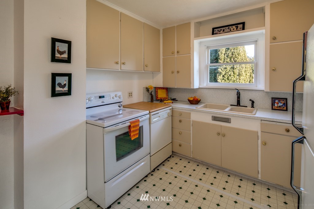 4512 Cable Street Bellingham, WA 98229 - Photo 7 of 25 Gallery Image 7