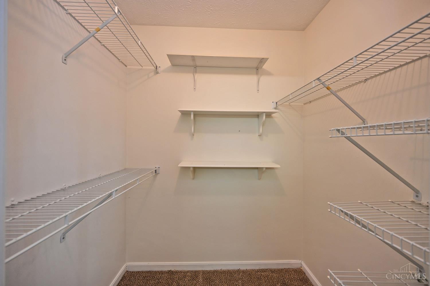 7392 Ridgepoint Drive, Unit 3 Cincinnati, OH 45230 - Photo 26 of 39 Gallery Image 26