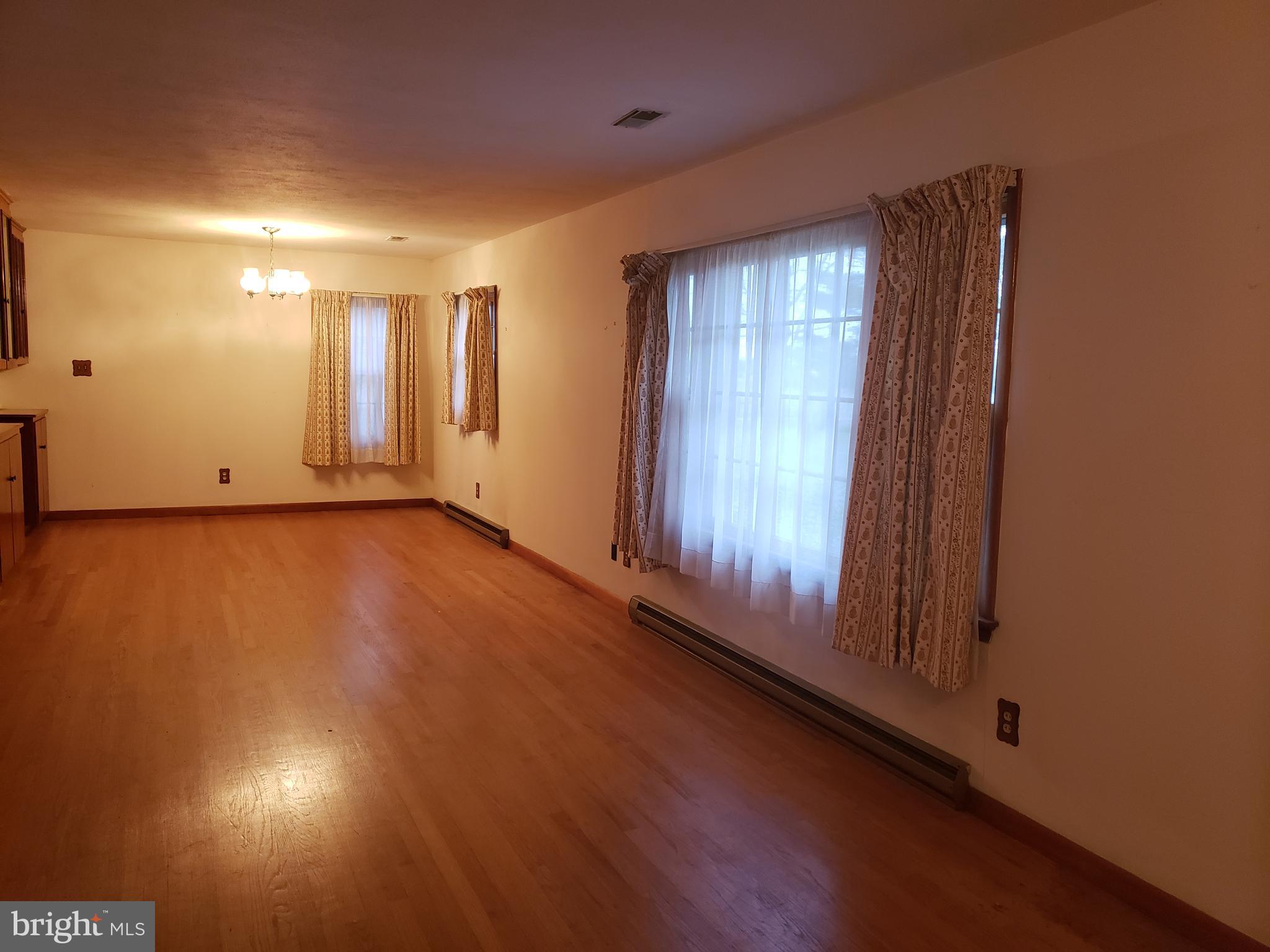 5484 Midland Road Midland, VA 22728 - Photo 5 of 31 Gallery Image 5