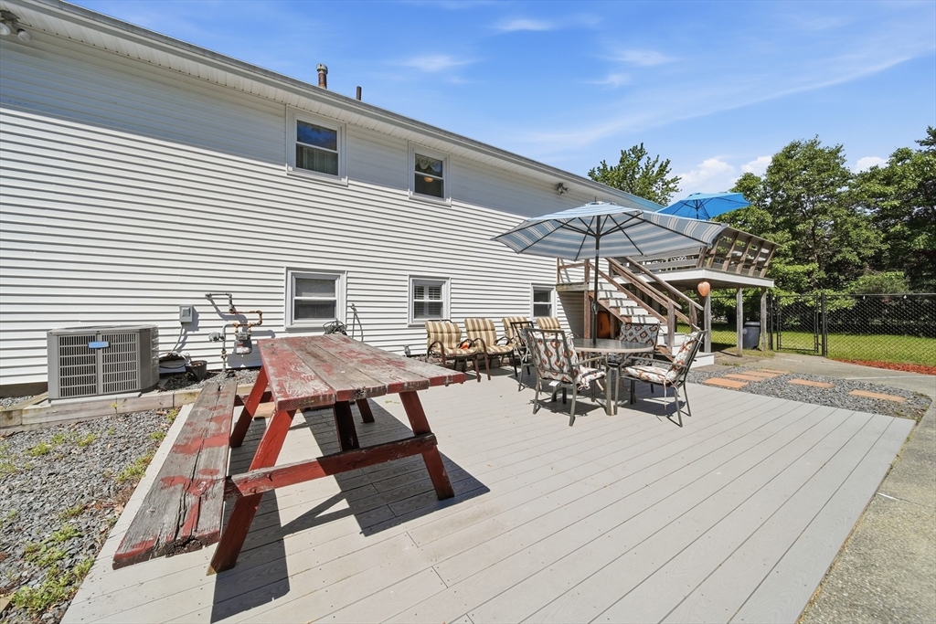 55 Burnham Road Billerica, MA 01862 - Photo 24 of 31