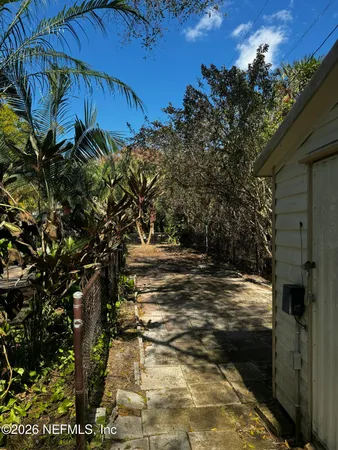 $2,600 | 1926 71st Avenue, Vero Beach, FL 32966