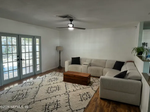 $2,600 | 1926 71st Avenue, Vero Beach, FL 32966