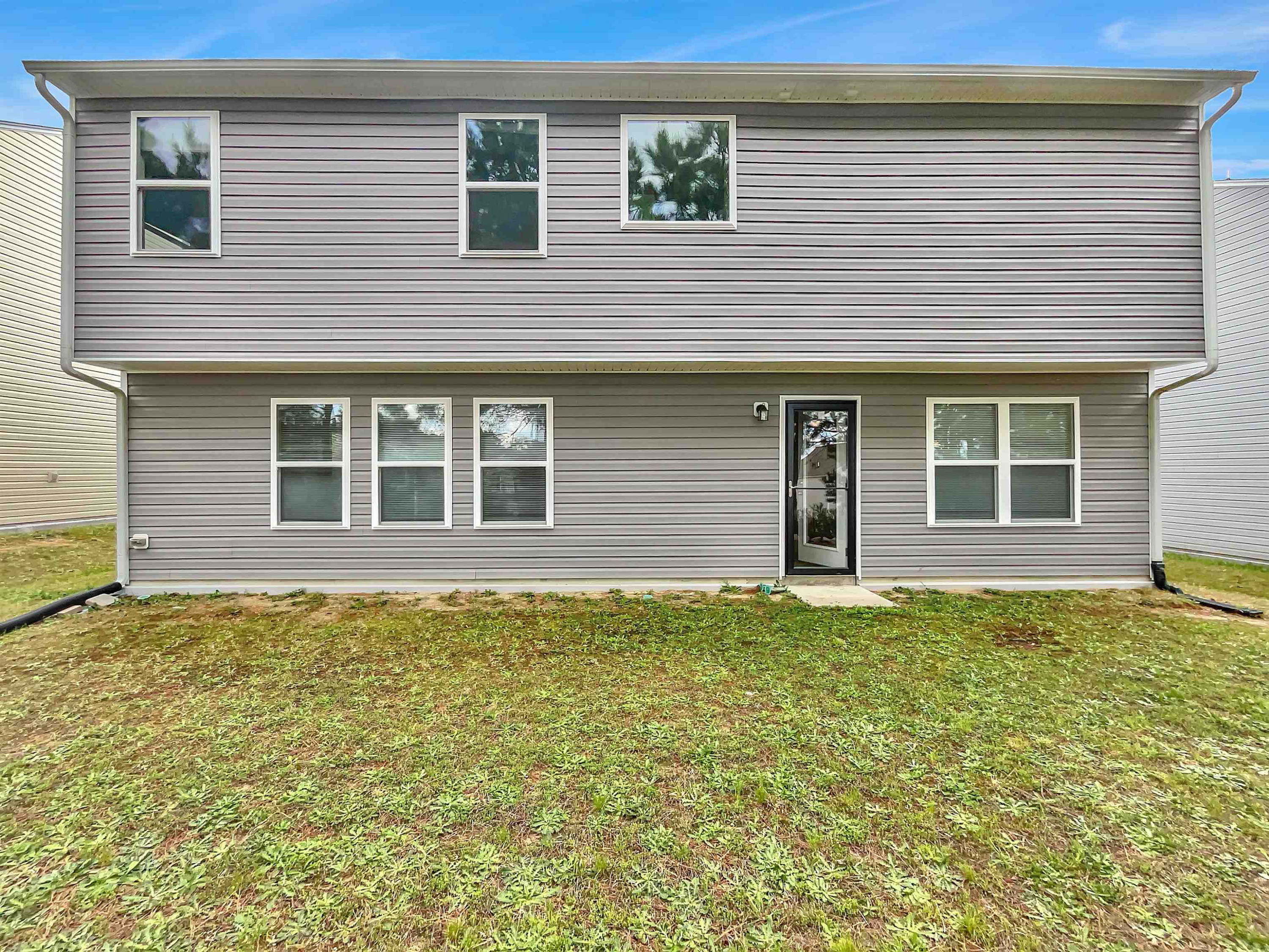 6817 Planting Court Raleigh, NC 27610 - Photo 7 of 21 Photo 7