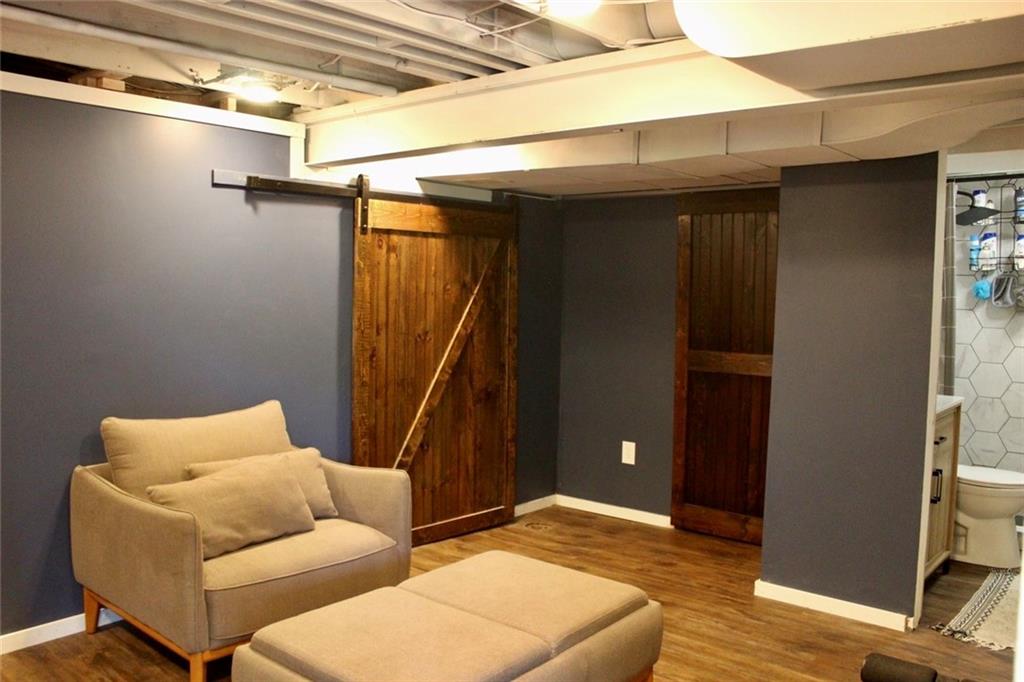 206 Glasgow Road Pittsburgh, PA 15221 - Photo 27 of 31