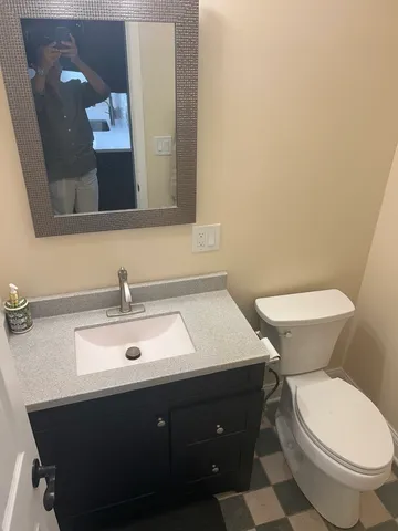 $549,000 | 4726 North Winchester Avenue, Unit F, Chicago, IL 60640