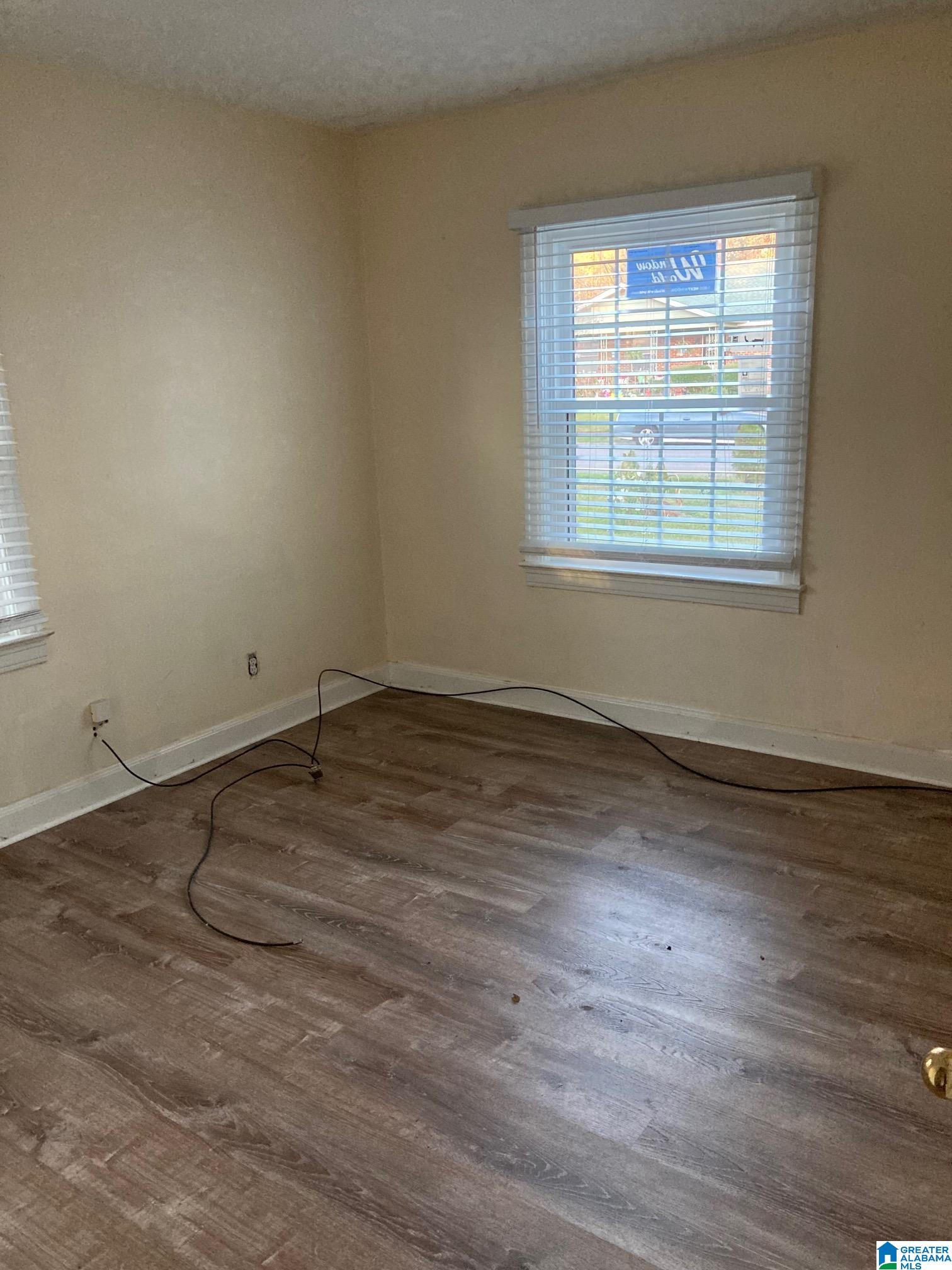 624 Southwest Center Place Birmingham, AL 35211 - Photo 6 of 16