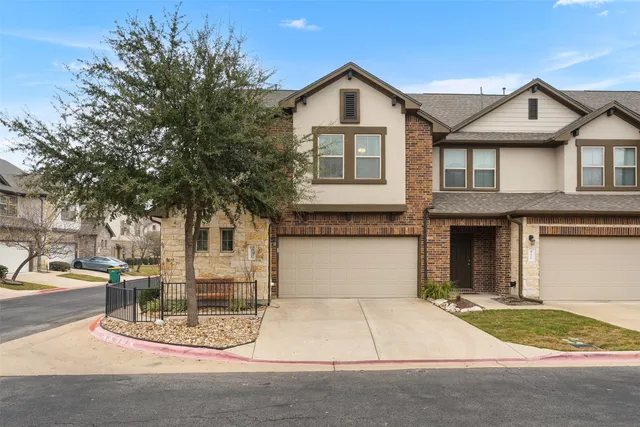 $425,000 | 2304 South Lakeline Boulevard, Unit 411, Cedar Park, TX 78613