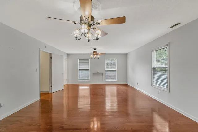 $460,000 | 1040 Anderson Drive, Paris, TN 38242