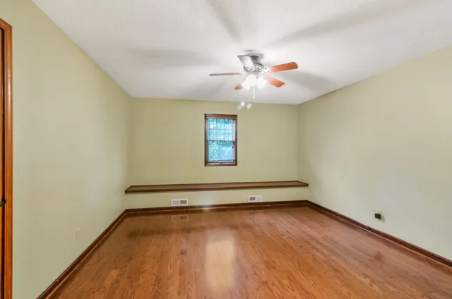 $460,000 | 1040 Anderson Drive, Paris, TN 38242