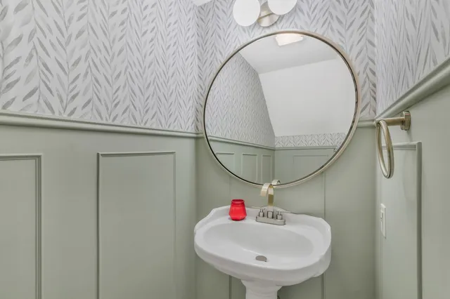 $460,000 | 1040 Anderson Drive, Paris, TN 38242