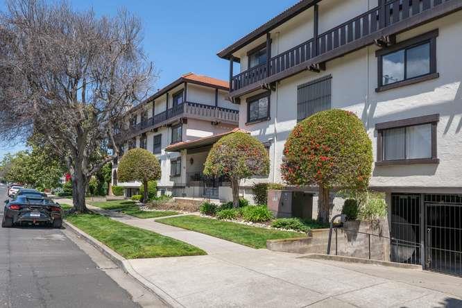 775 Chestnut Street, Unit 7 San Carlos, CA 94070 - Photo 2 of 19