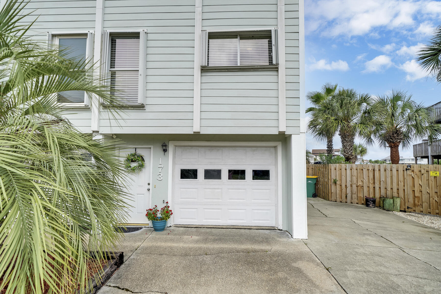173 Durango Road Destin, FL 32541 - Photo 4 of 37 a view of a car garage