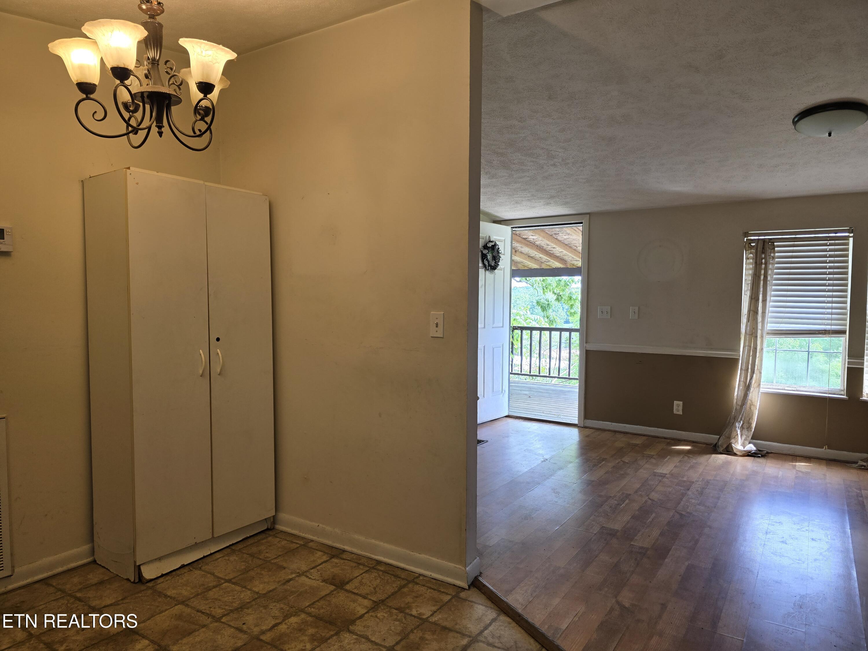 1533 Carroll Road Morristown, TN 37813 - Photo 18 of 34 20250502_154438