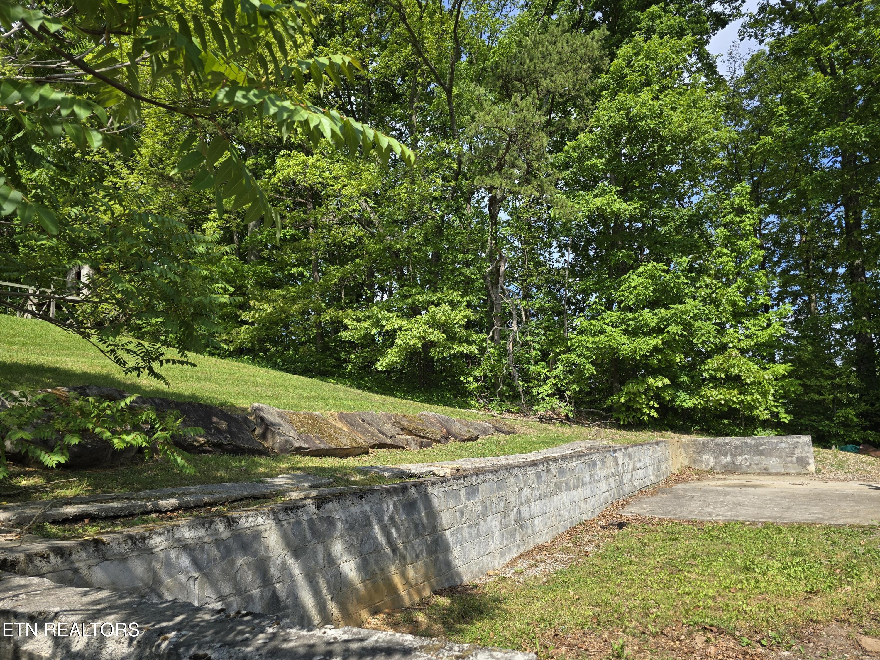 1533 Carroll Road Morristown, TN 37813 - Photo 29 of 34 20250502_155440