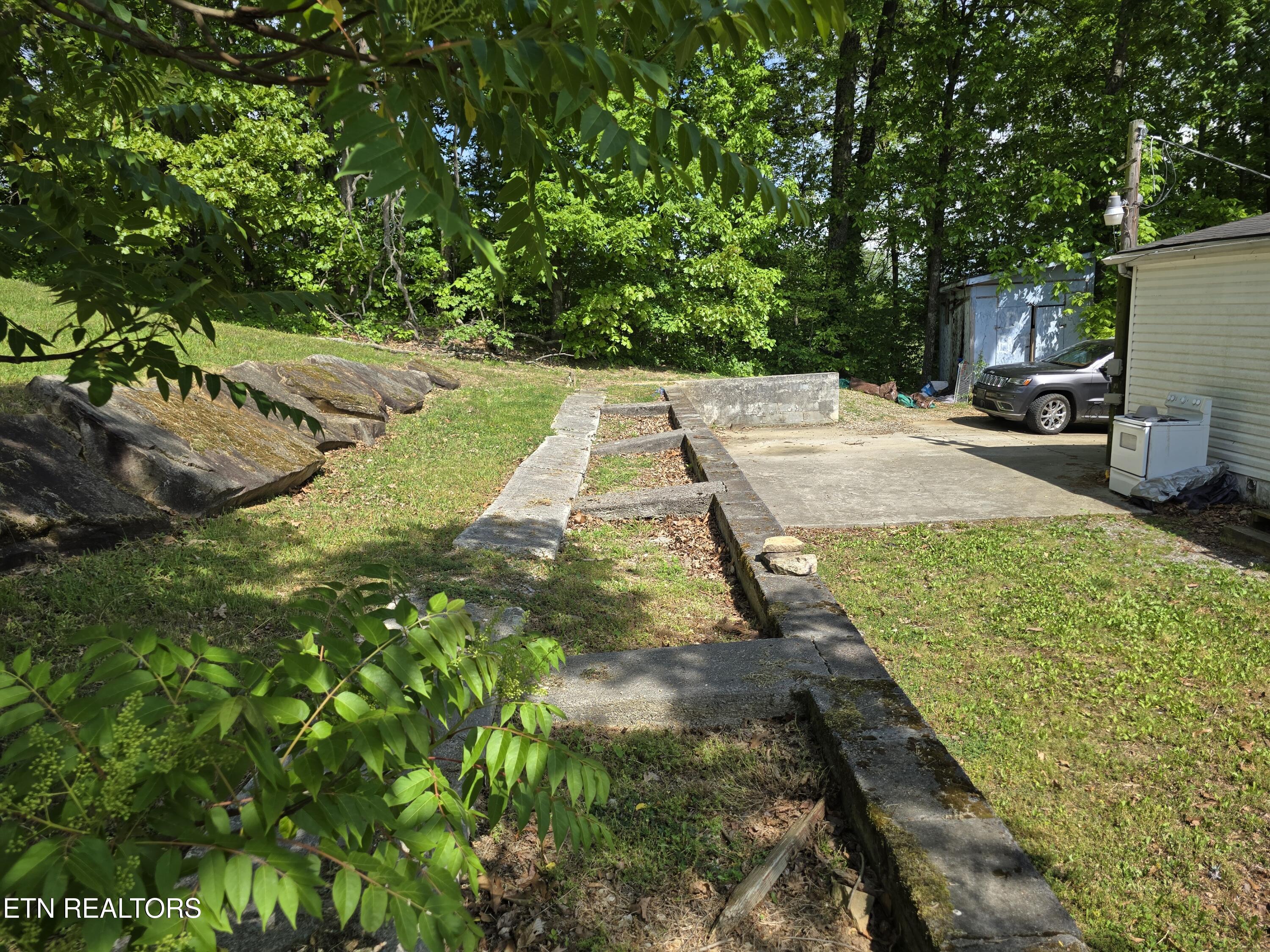 1533 Carroll Road Morristown, TN 37813 - Photo 30 of 34 20250502_155959