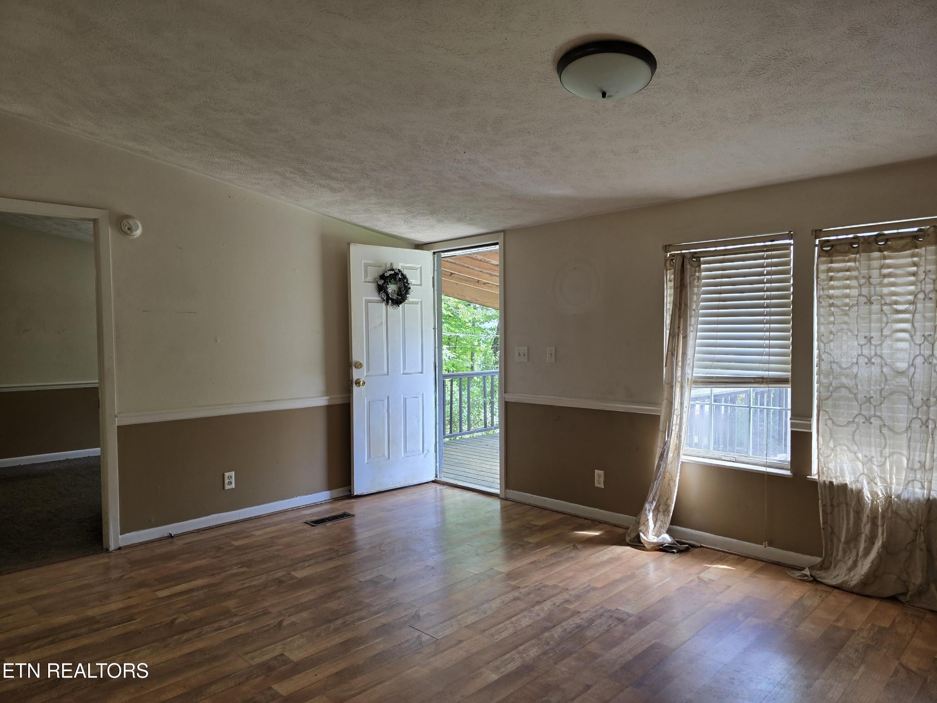 1533 Carroll Road Morristown, TN 37813 - Photo 3 of 34 20250502_154450