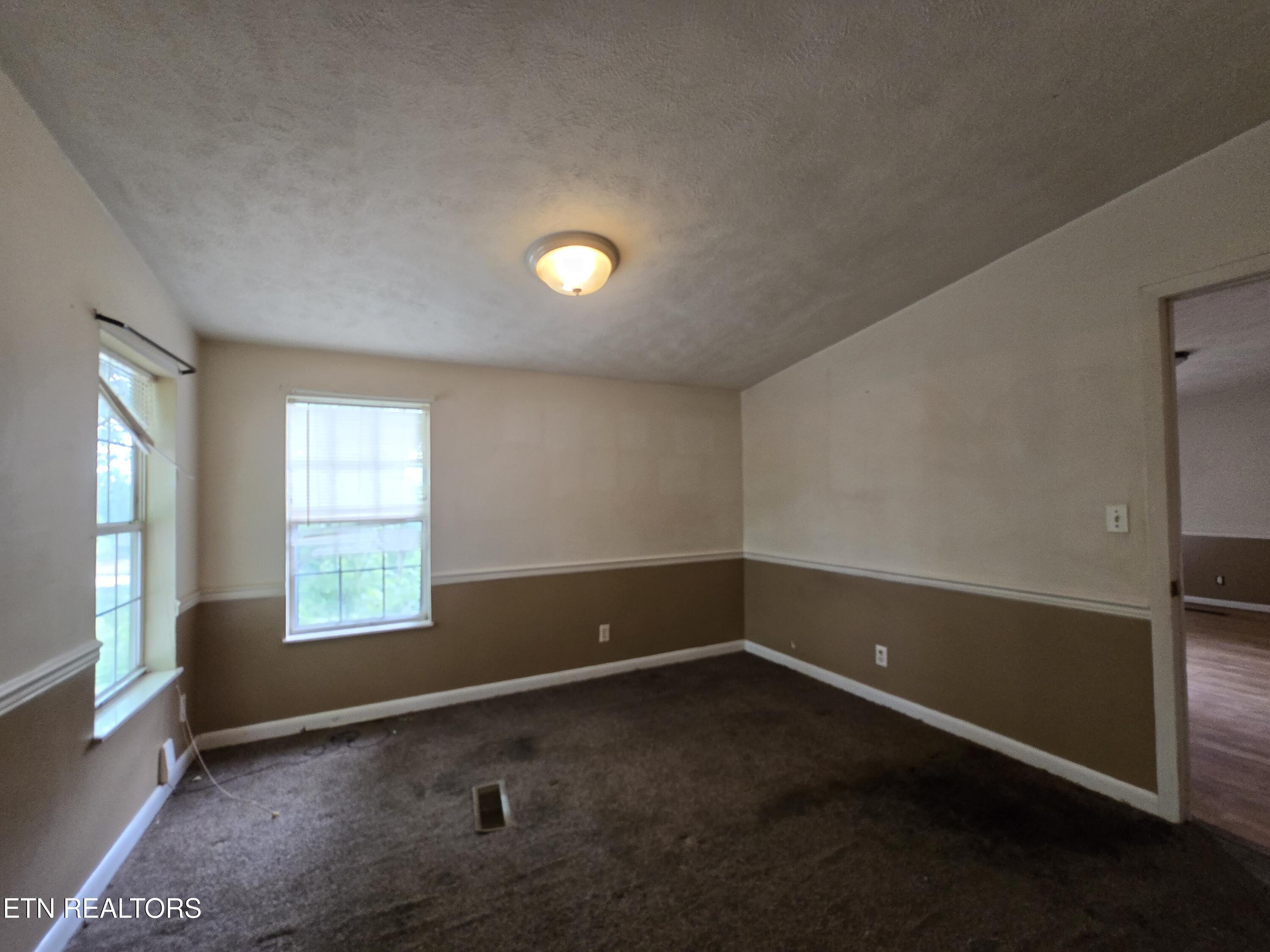 1533 Carroll Road Morristown, TN 37813 - Photo 5 of 34 20250502_153903