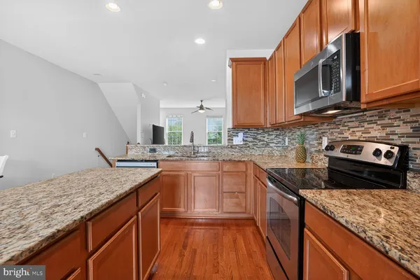 $475,000 | 13966 Cannondale Way, Gainesville, VA 20155