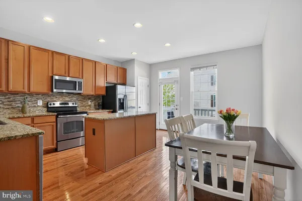 $475,000 | 13966 Cannondale Way, Gainesville, VA 20155