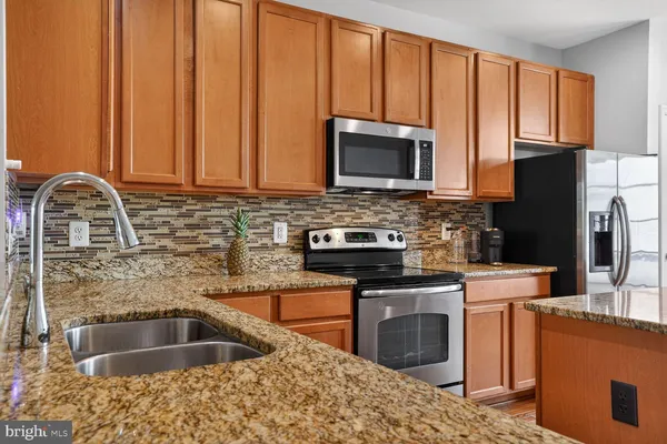$475,000 | 13966 Cannondale Way, Gainesville, VA 20155